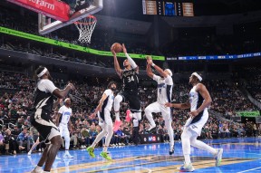 九游娱乐关于CBA季后赛倒计时，密尔沃基雄鹿今夜完成体检，细节引发关注，信心回归，赛程密集仍需轮换的信息